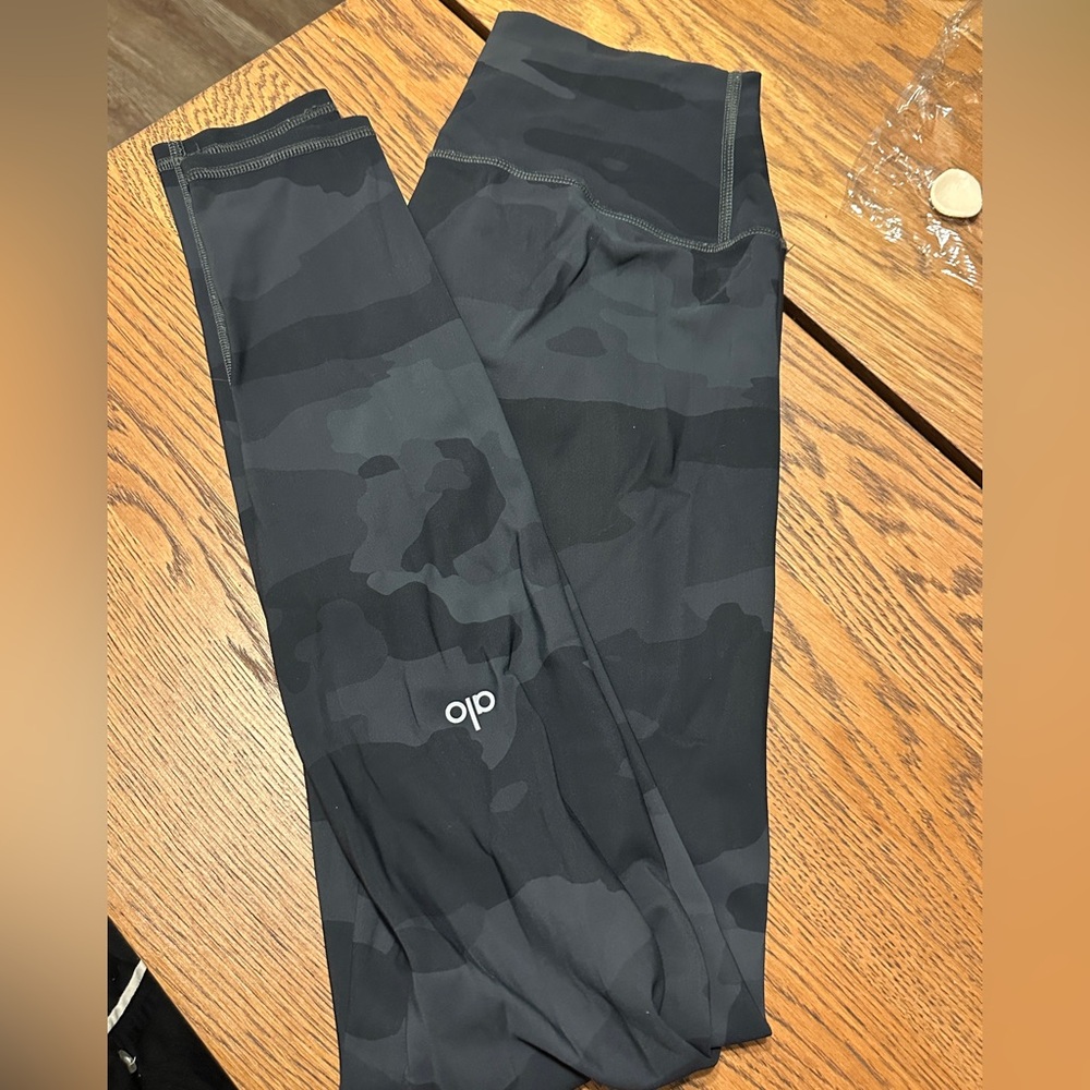 Alo Yoga Leggings